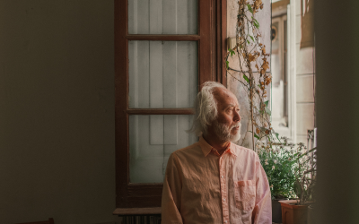 When the Past Feels Like the Present: How to Respond When a Loved One with Dementia Talks About the “Old Days”