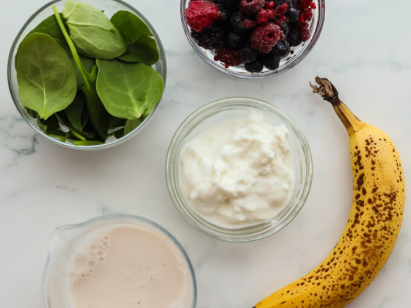 berry smoothie ingredients