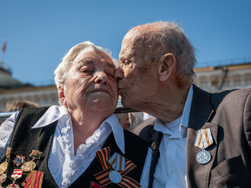 senior veteran couple